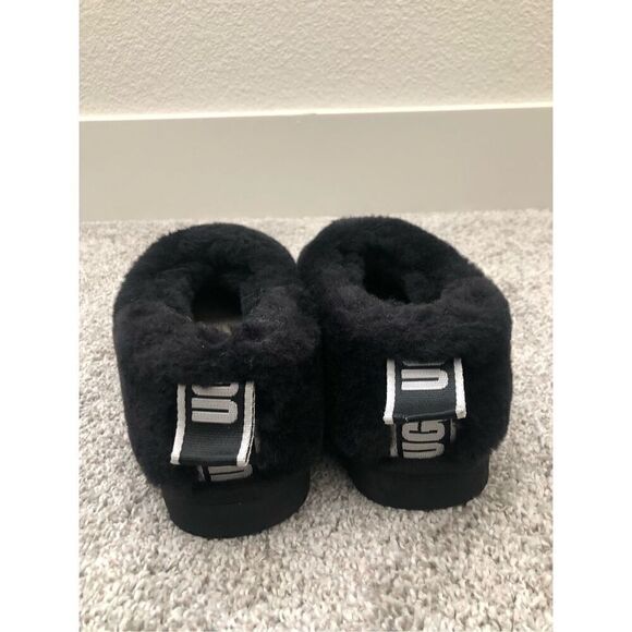 UGG Classic Cozy Bootie Slipper Women’s Size 7 - Picture 2 of 7